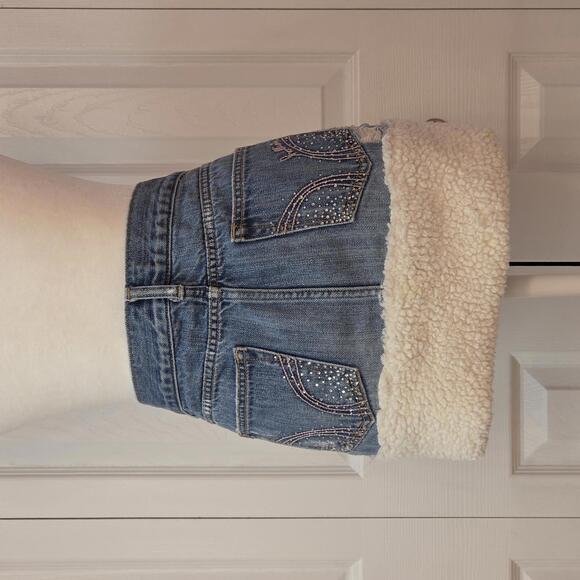 SOLD - Picture 2 of 7